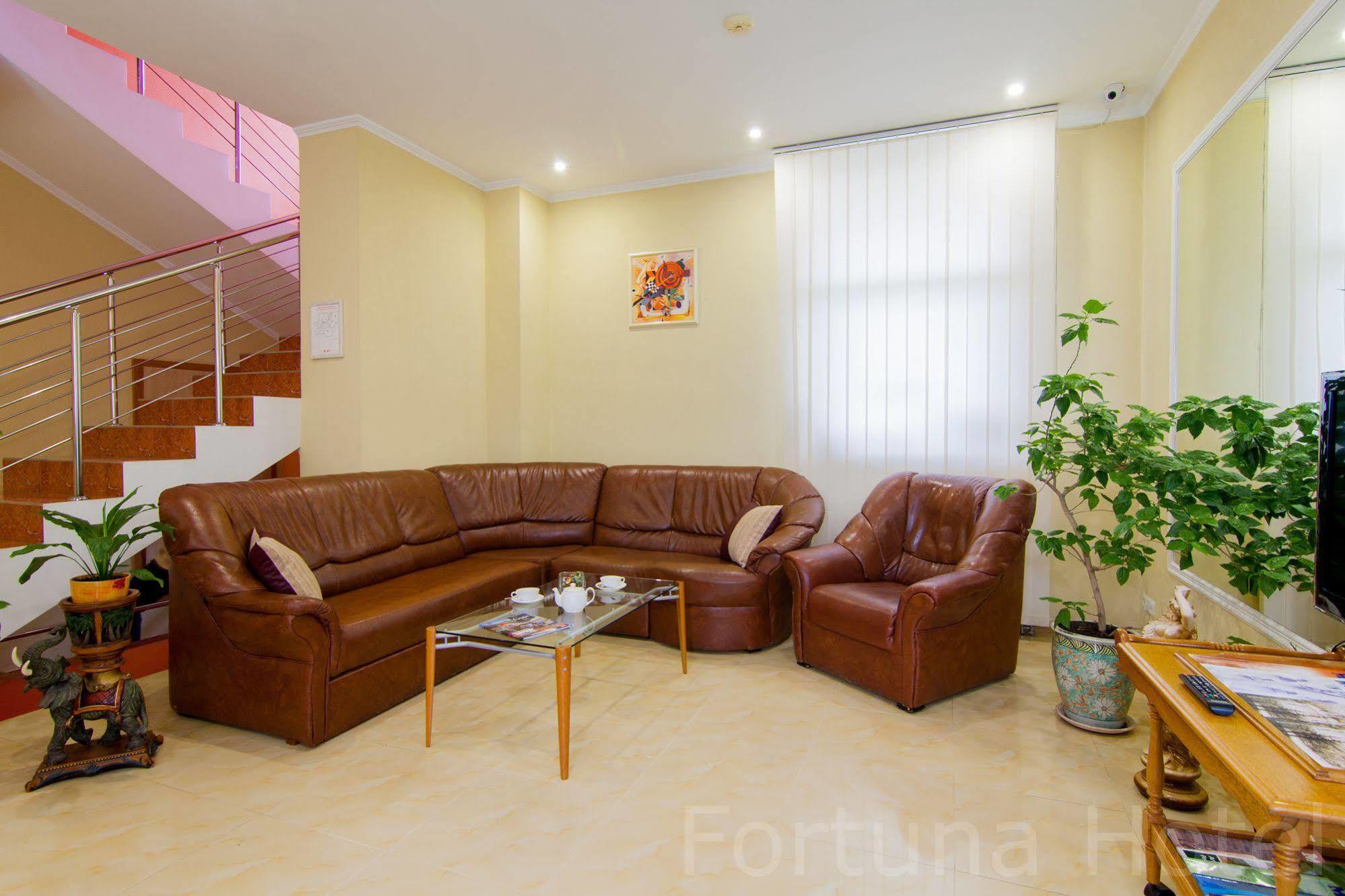 Fortuna Hotel Kiszyniów Zewnętrze zdjęcie