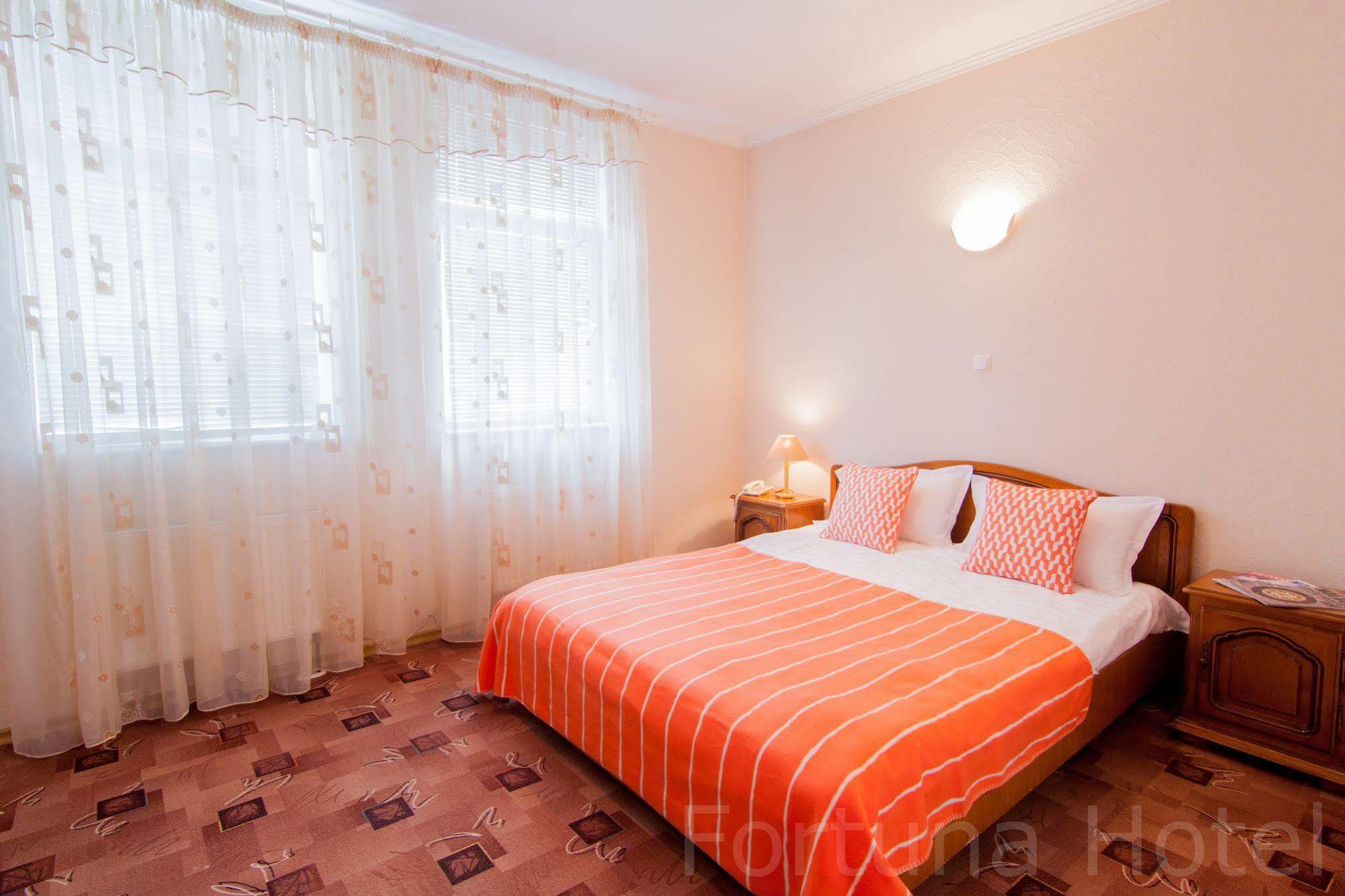 Fortuna Hotel Kiszyniów Zewnętrze zdjęcie